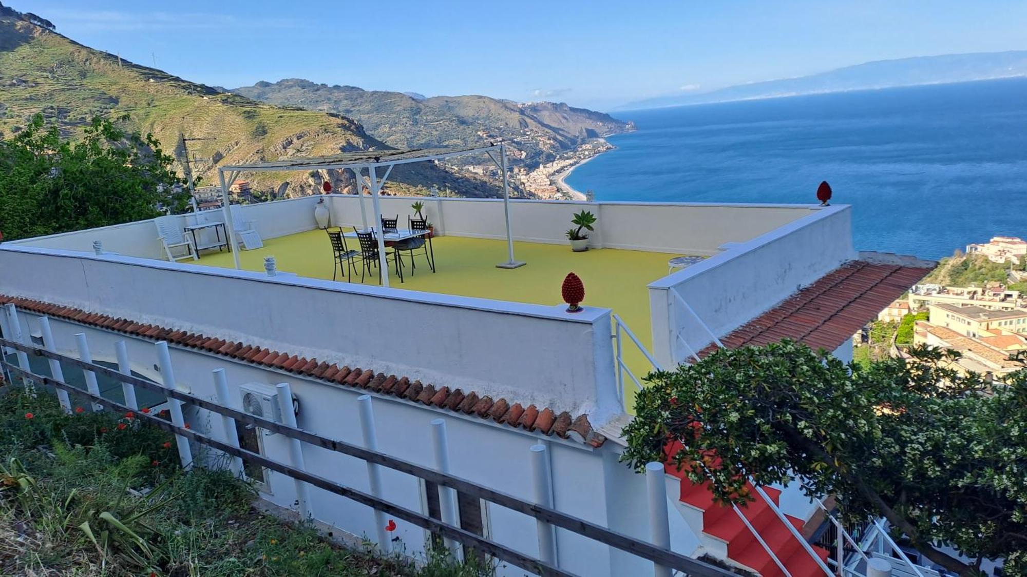 Villa Johnny And Mary'S House Breathtaking View Taormina Eksteriør billede
